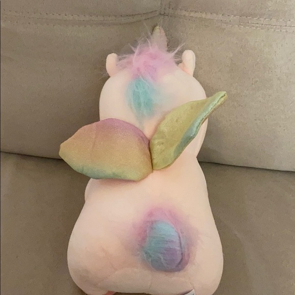 NWOT Baby pink unicorn plush (with heart) - Picture 5 of 9